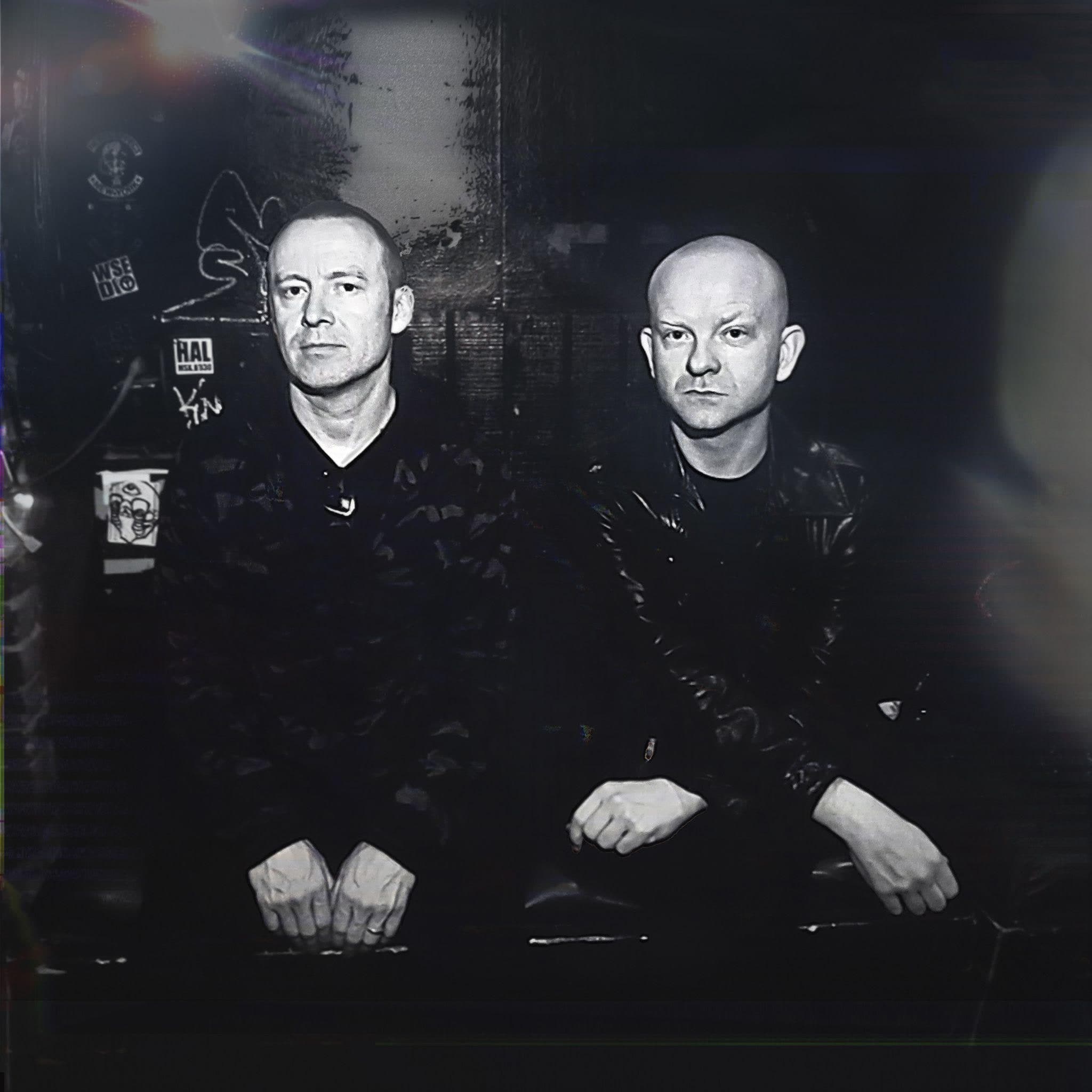 Atom™ & Tobias.